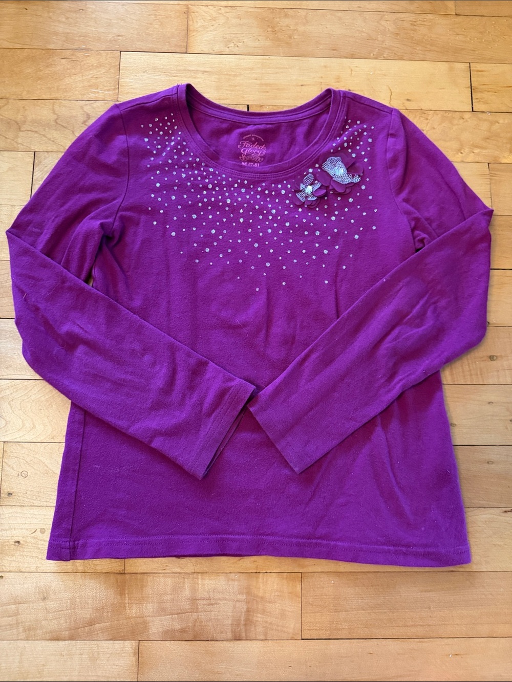 Faded Glory Long Sleeve Tee, Size M (7-8)